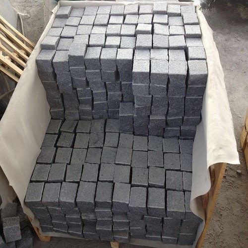 Natural Granite Cubic Stone for Outdoor Paving