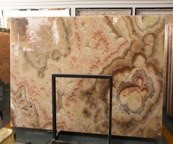 Natural Honey Onyx Slab with Bubble-Shaped