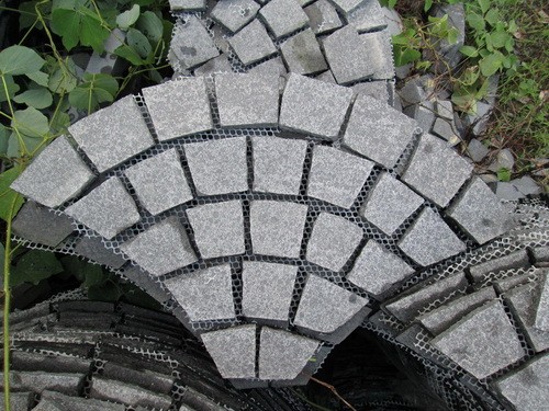 Black Flamed Cube Stone Block Granite Pavement
